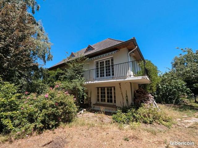 Propriété 7 pièces 162 m²