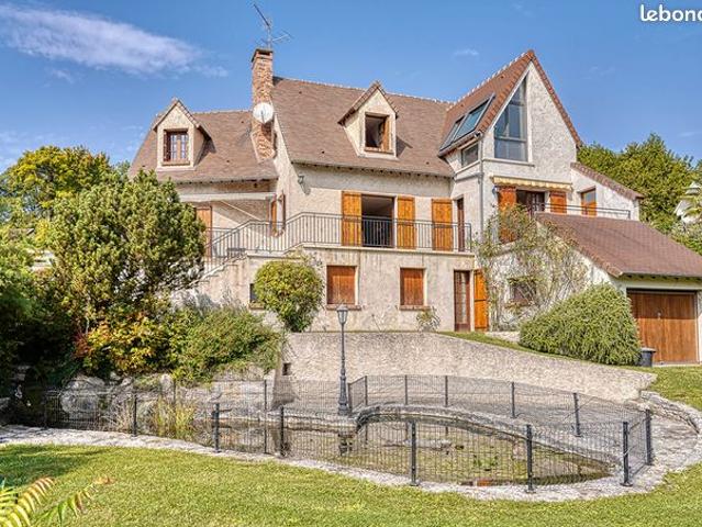 Propriété 7 pièces 162 m²