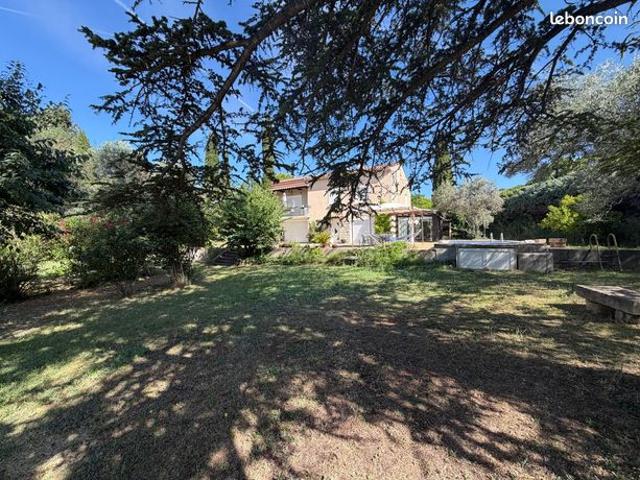 Propriété 7 pièces 162 m²
