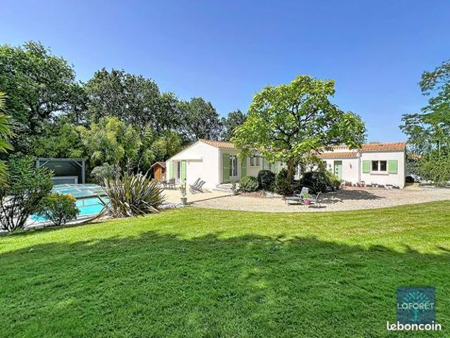 Propriété 7 pièces 162 m²