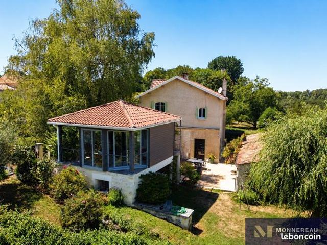 Propriété 7 pièces 163 m²