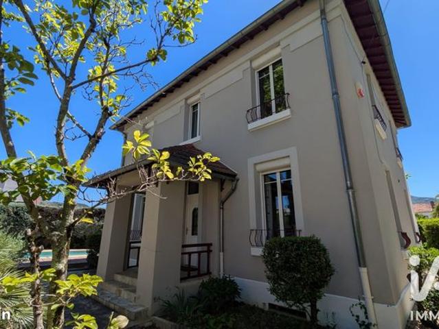 Propriété 7 pièces 163 m²