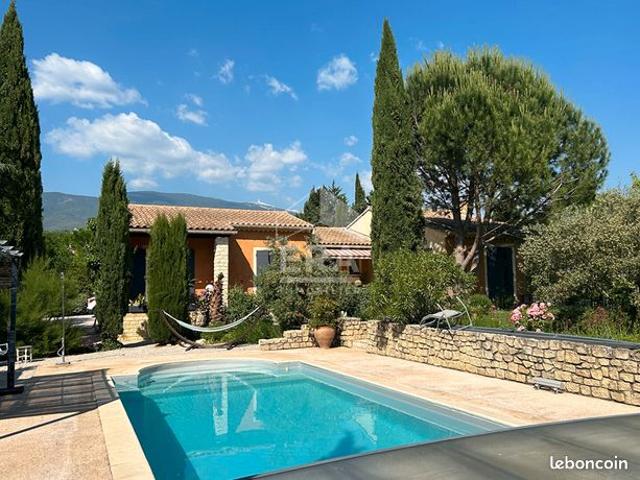 Propriété 7 pièces 163 m²
