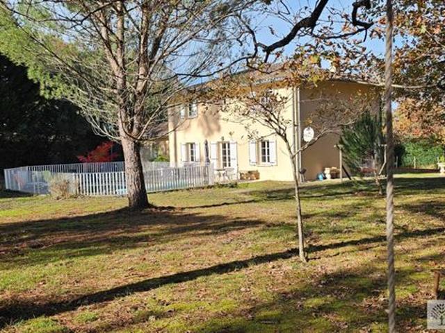 Propriété 7 pièces 163 m²