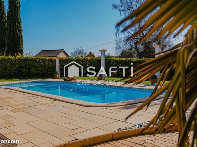 Propriété 7 pièces 174 m²