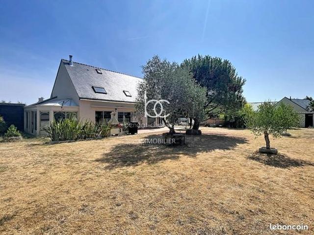 Propriété 7 pièces 174 m²