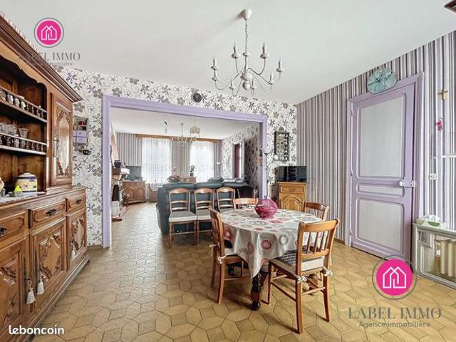 Propriété 7 pièces 174 m²