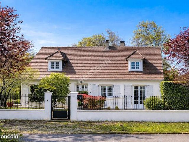 Propriété 7 pièces 175 m²