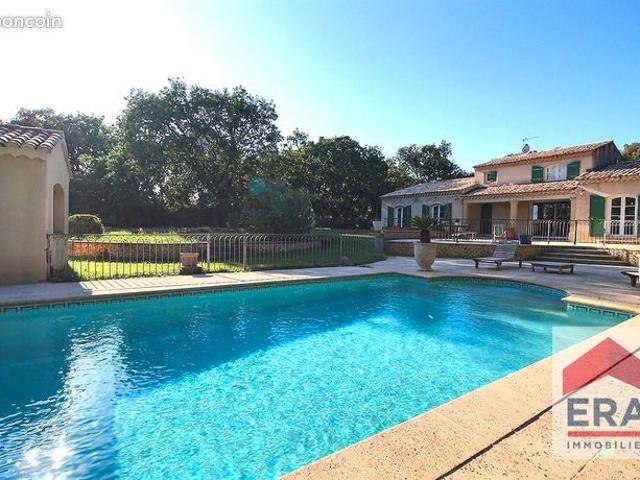 Propriété 7 pièces 175 m²