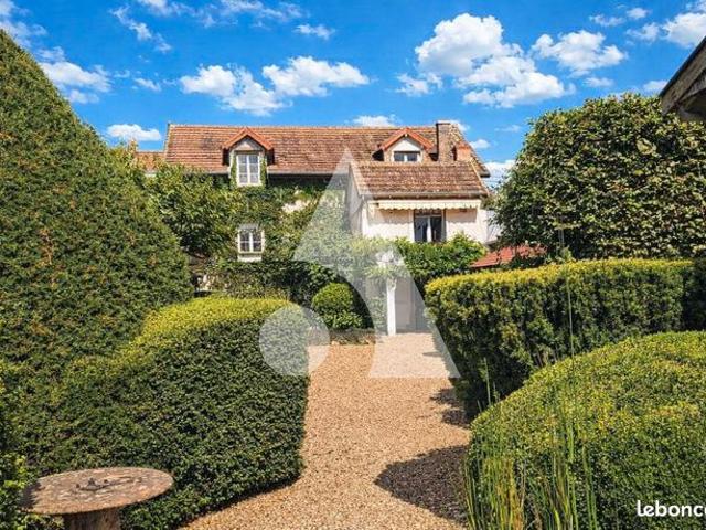 Propriété 7 pièces 175 m²