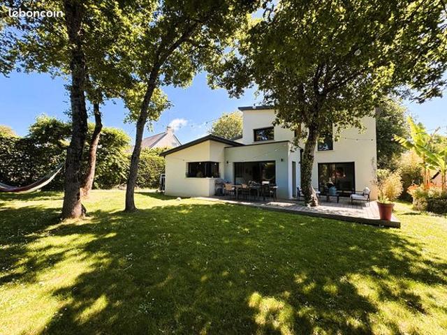 Maison 7 pièces 176 m²