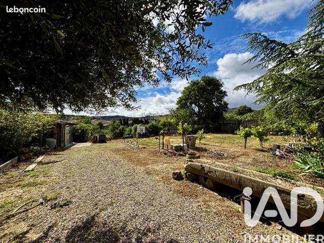 Propriété 7 pièces 176 m²