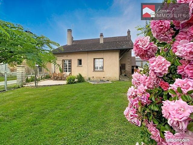 Propriété 7 pièces 176 m²