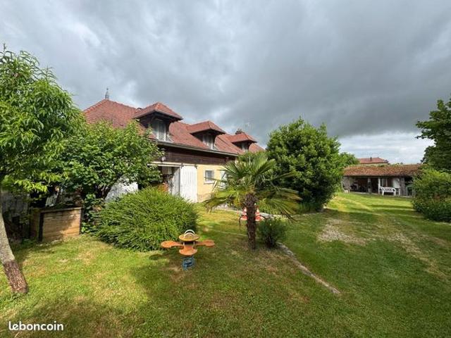 Propriété 7 pièces 176 m²