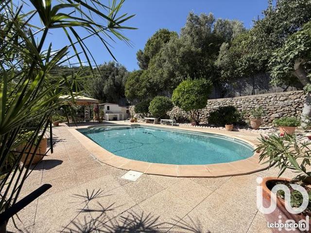 Propriété 7 pièces 177 m²