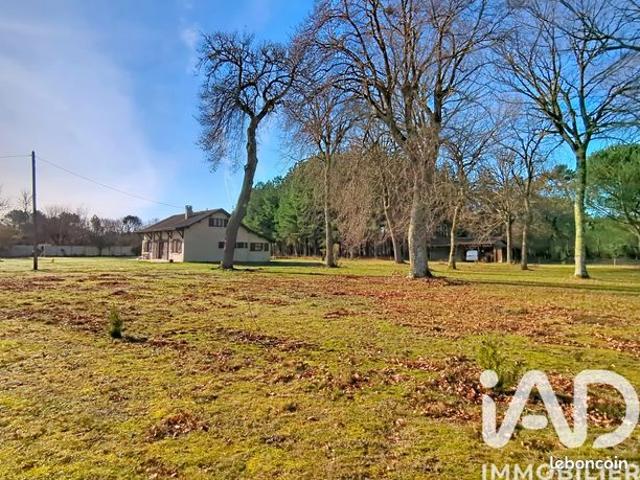 Propriété 7 pièces 177 m²