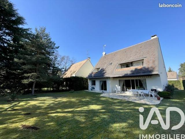 Propriété 7 pièces 177 m²