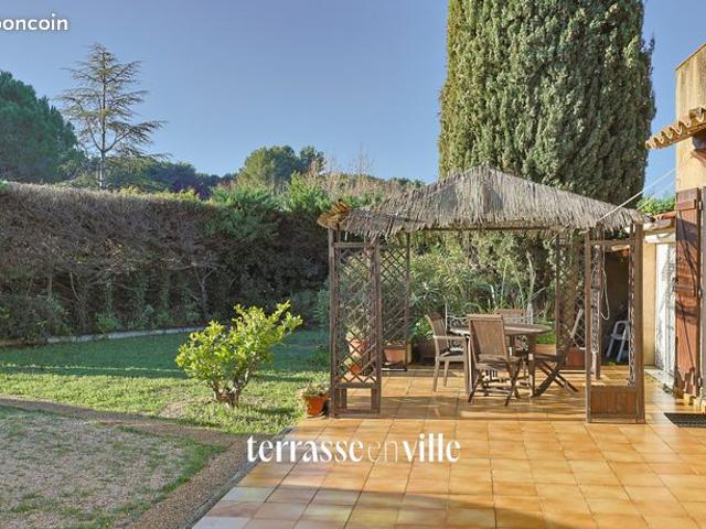 Propriété 7 pièces 178 m²