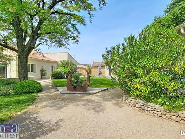 Propriété 7 pièces 178 m²