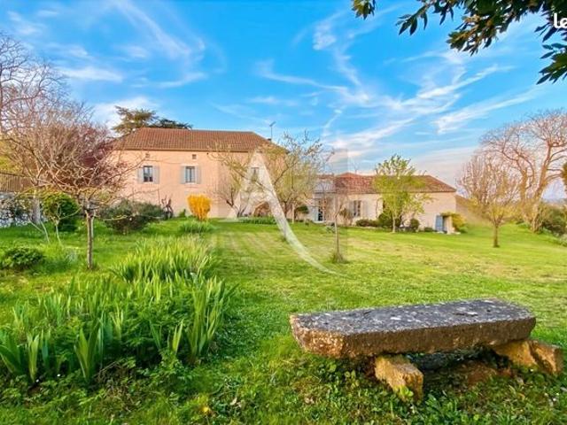 Propriété 7 pièces 178 m²