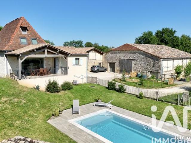 Propriété 7 pièces 178 m²
