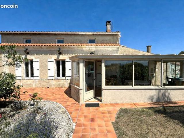 Propriété 7 pièces 178 m²