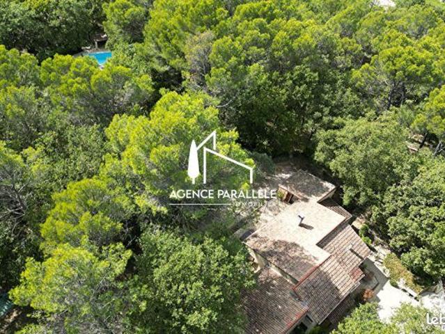Propriété 7 pièces 170 m²