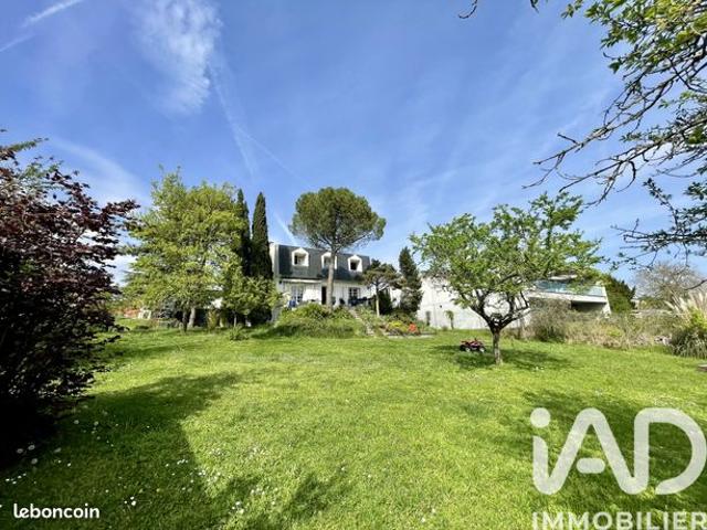 Propriété 7 pièces 170 m²