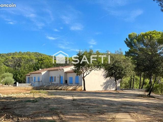 Propriété 7 pièces 170 m²