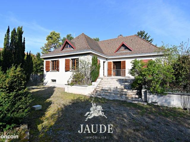Propriété 7 pièces 170 m²