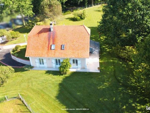 Propriété 7 pièces 170 m²