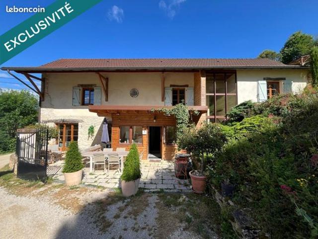 Propriété 7 pièces 171 m²