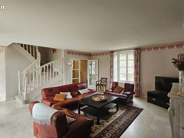 Propriété 7 pièces 171 m²