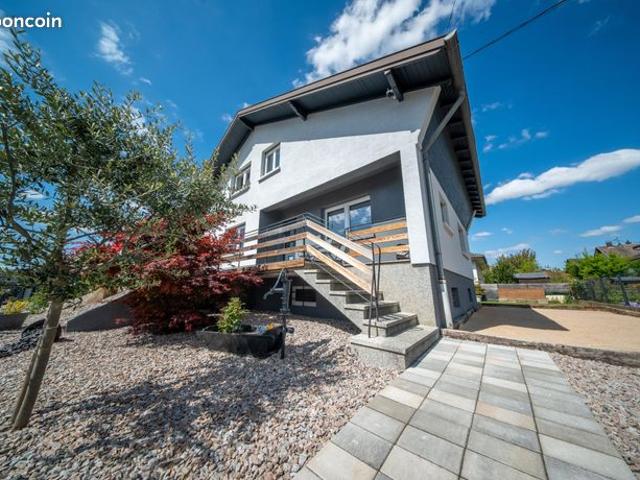 Propriété 7 pièces 171 m²