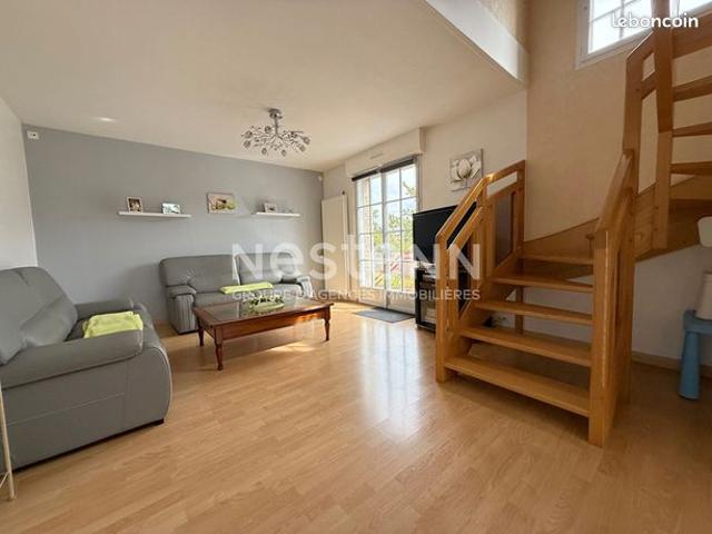 Propriété 7 pièces 172 m²