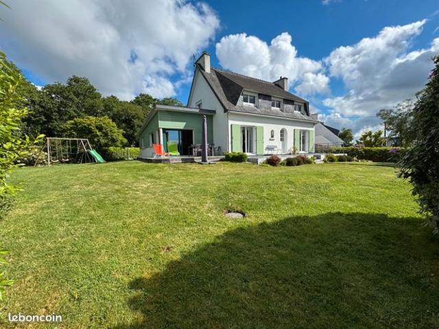 Propriété 7 pièces 172 m²