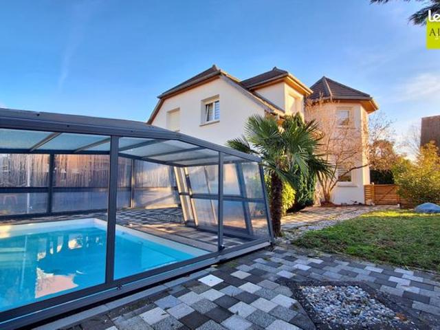 Propriété 7 pièces 172 m²