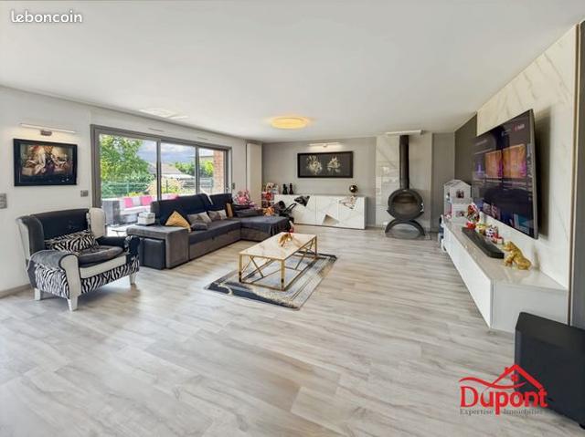 Propriété 7 pièces 172 m²