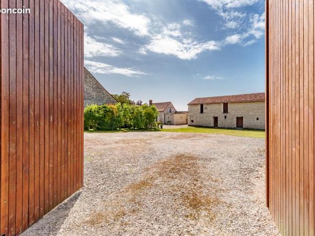 Propriété 7 pièces 172 m²