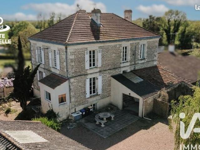 Propriété 7 pièces 172 m²