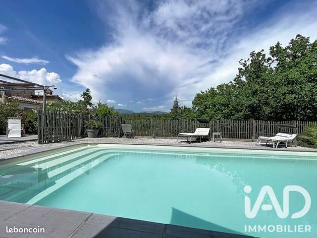 Propriété 7 pièces 173 m²