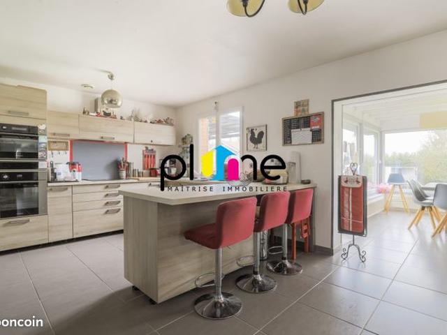 Propriété 7 pièces 173 m²
