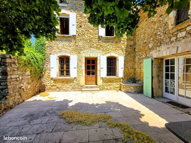 Propriété 7 pièces 173 m²