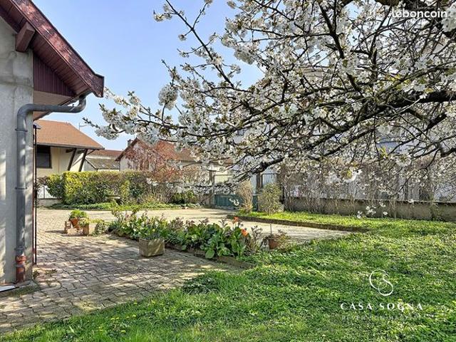 Propriété 7 pièces 184 m²