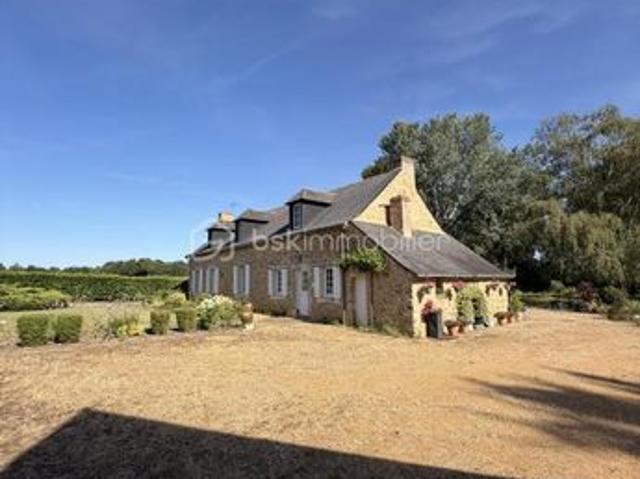 Propriété 7 pièces 184 m²