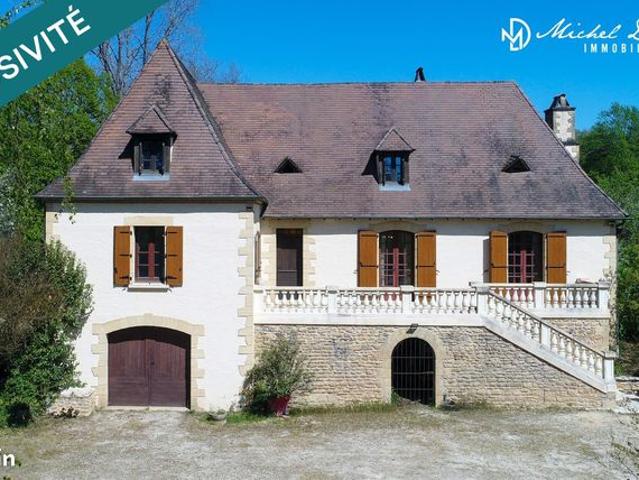 Propriété 7 pièces 184 m²