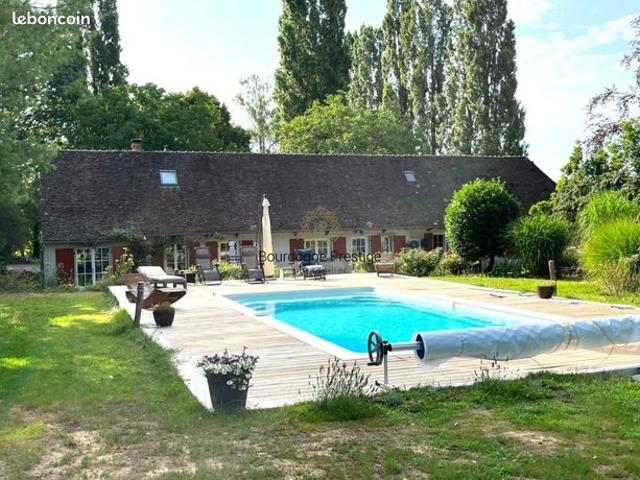 Propriété 7 pièces 184 m²