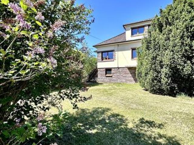Propriété 7 pièces 184 m²