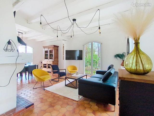 Propriété 7 pièces 184 m²