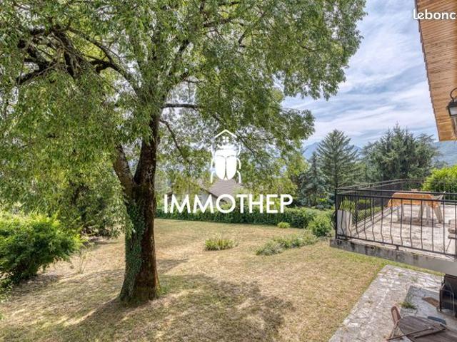 Propriété 7 pièces 184 m²